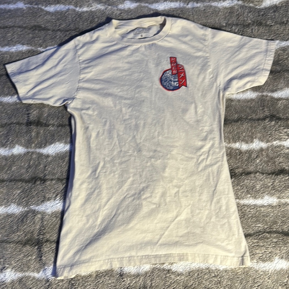 Graphic tee